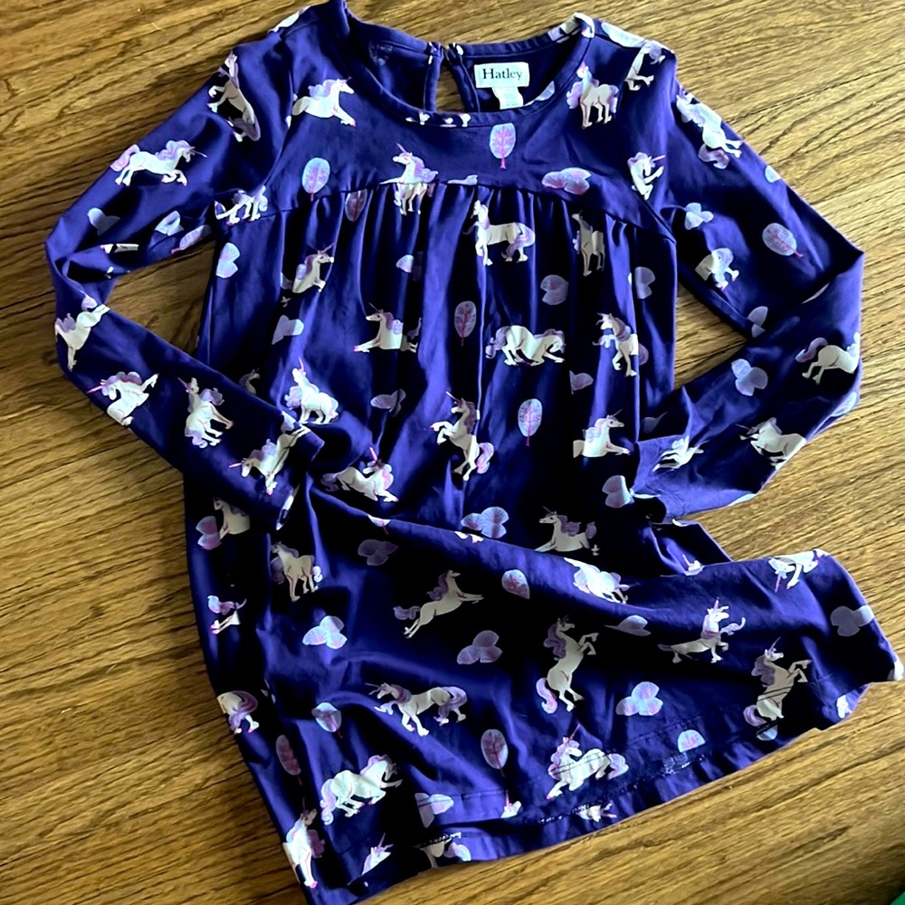 Hatley dress size 7 adorable with unicorns!
